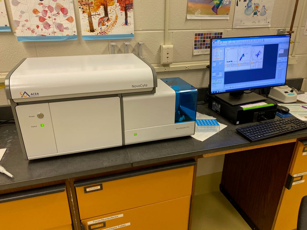 NovoCyte 3000 Flow Cytometer