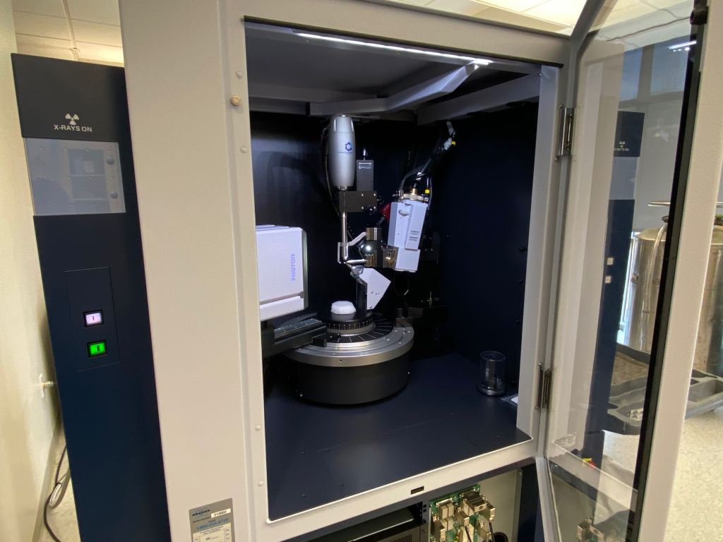 This is an image of an X-ray diffractometer